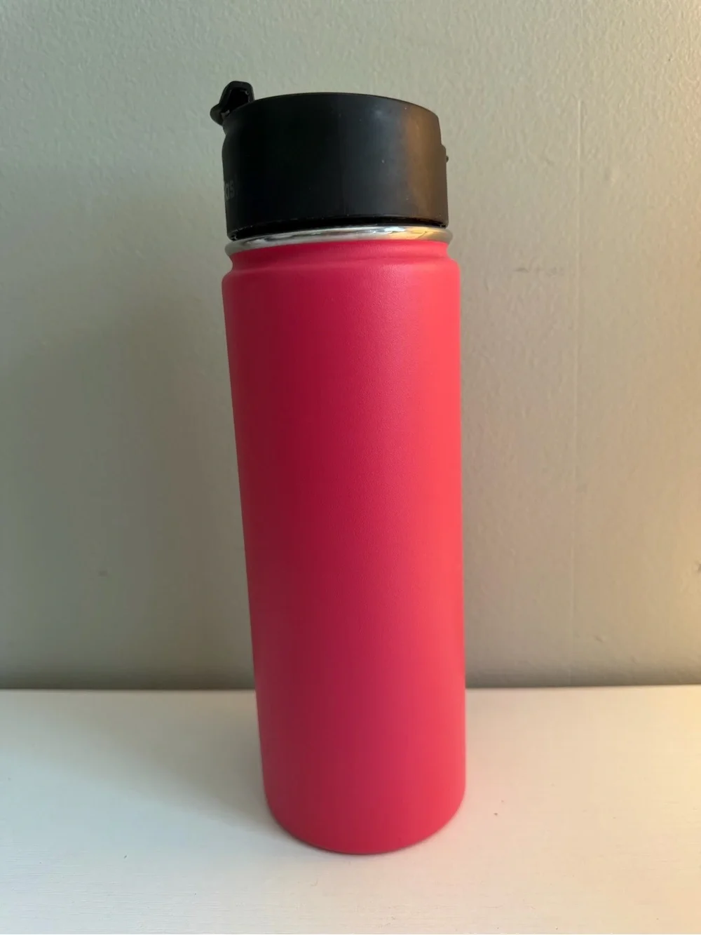 Hydro Flask Pink Bottle with Black Flip Lid 20oz
